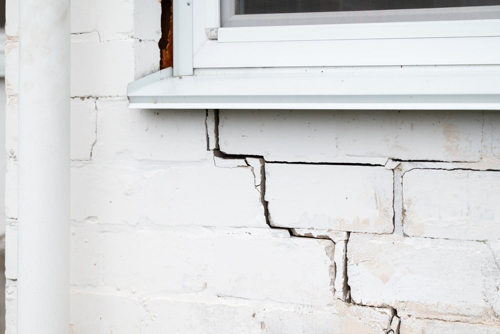 Vertical vs. Horizontal Foundation Cracks
