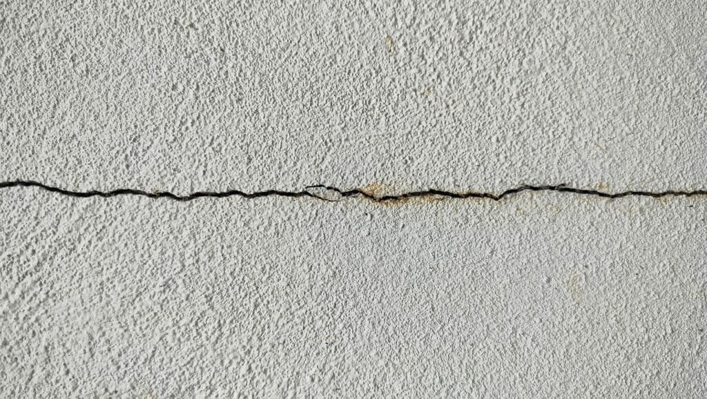 A Complete Guide To Repairing A Foundation Crack in 2026